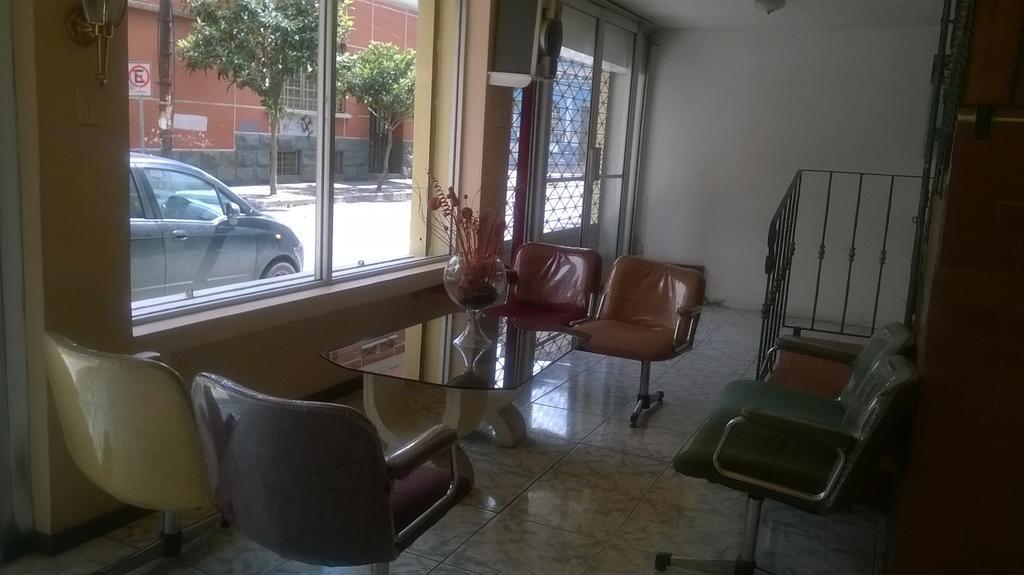 Hotel Bacastell Quito Exterior photo